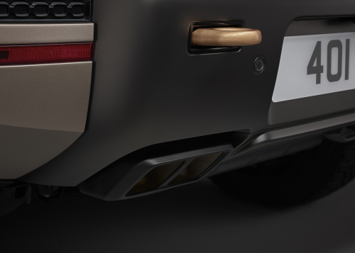 INTRODUCING DEFENDER OCTA   THE NEW MASTER OF EXTREME PERFORMANCE ON- AND OFF-ROAD 