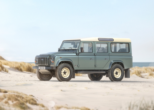 CLASSIC DEFENDER V8 BY WORKS BESPOKE - IMMAGINI