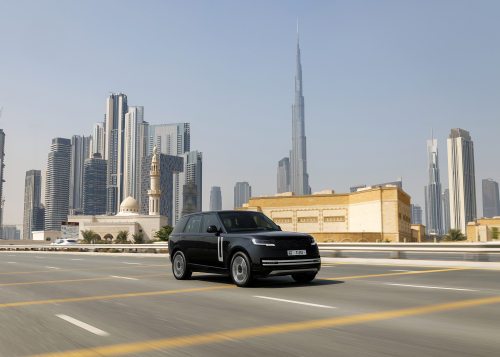 ANTICIPATED TO BE THE MOST CAPABLE ELECTRIC LUXURY SUV: RANGE ROVER ELECTRIC PROTOTYPES IN RIGOROUS HOT-WEATHER TESTING 