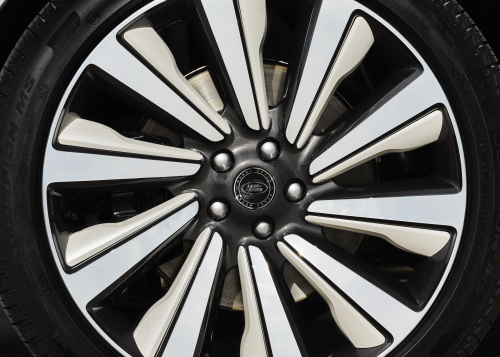 A VISION FOR RANGE ROVER SV BESPOKE: PRESENTING THE RANGE ROVER SV CANDEO