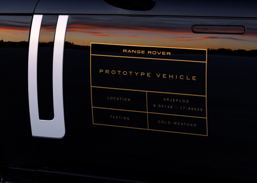 RANGE ROVER ELECTRIC WINTER TEST AND DEVELOPMENT