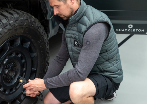 DEFENDER RALLY PARTNERS WITH SHACKLETON AS OFFICIAL EXPEDITION APPAREL SUPPLIER AHEAD OF THE 2026 DAKAR RALLY AND WORLD RALLY-RAID CHAMPIONSHIP