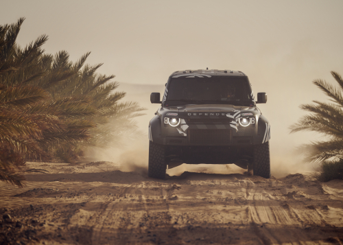 DEFENDER RALLY ABSOLVIERT HARTE SAHARA-ERPROBUNG DES ERSTEN WETTBEWERBS-DEFENDER DAKAR D7X-R* – TEAMCHEF ERNANNT