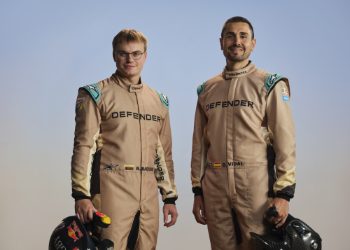 DEFENDER DAKAR D7X-R REVEALED IN ALL-NEW COMPETITION LIVERY AHEAD OF JANUARY 2026 DAKAR RALLY DEBUT