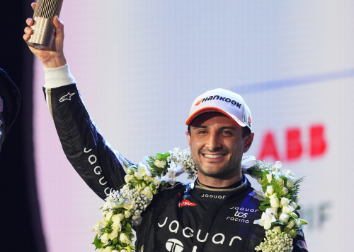 R4Jeddah_JaguarTCSRacing_JeddahEPrix_130226_009