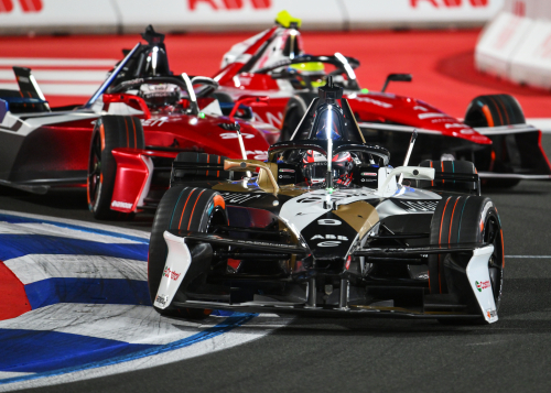 R4Jeddah_JaguarTCSRacing_JeddahEPrix_130226_009