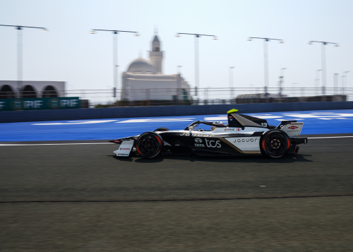 R5Jeddah_JaguarTCSRacing_JeddahEPrix_140226