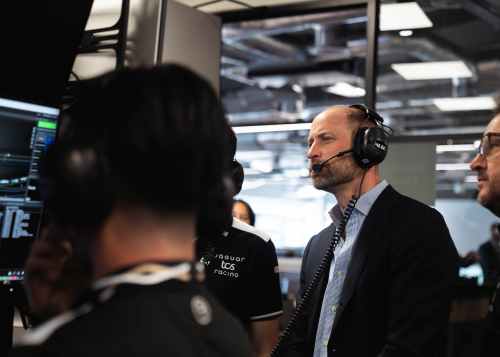 J_TCS_Racing_HRH_Visits_Jaguar_TCS_Racing_Headquarters_230426_001