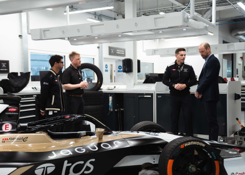 J_TCS_Racing_HRH_Visits_Jaguar_TCS_Racing_Headquarters_230426_001
