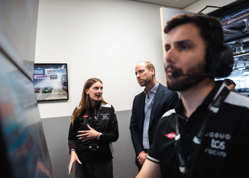 J_TCS_Racing_HRH_Visits_Jaguar_TCS_Racing_Headquarters_230426_001