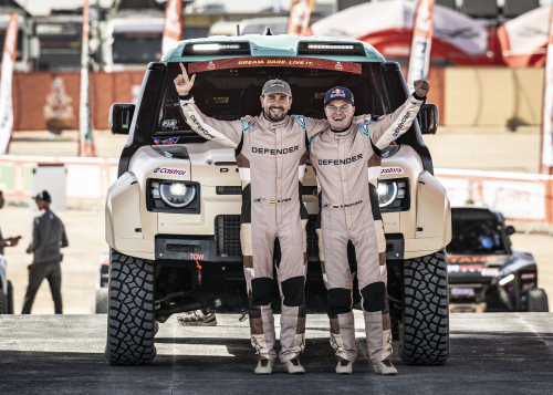 DEFENDER RALLY BREAKS NEW GROUND IN ARGENTINA WITH ALL-FEMALE CREW