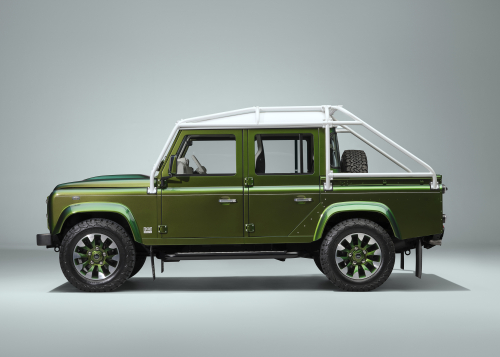 Classic Defender V8 110 Double Cab Pick Up 8