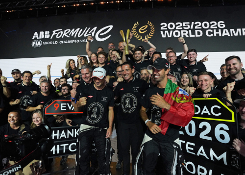 2025/26 TEAMS WORLD CHAMPIONS