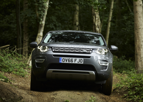 LAND ROVER AND THE PRINCE’S COUNTRYSIDE FUND HELP YOUNG FARMERS SOW SEEDS FOR SUCCESS WITH VEHICLE BURSARY