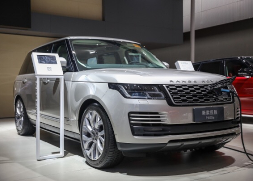 Jaguar Land Rover Triumphs at “China Car of the Year” Awards