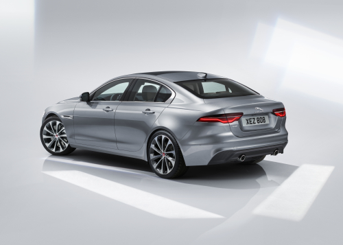 NOUVELLE JAGUAR XE   EXTÉRIEUR AMÉLIORÉ, LUXUEUX INTÉRIEUR REVISITÉ ET NOUVELLES TECHNOLOGIES INTUITIVES