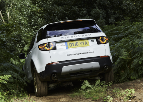 LAND ROVER AND THE PRINCE’S COUNTRYSIDE FUND HELP YOUNG FARMERS SOW SEEDS FOR SUCCESS WITH VEHICLE BURSARY