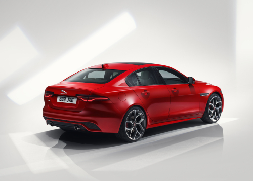 NOUVELLE JAGUAR XE   EXTÉRIEUR AMÉLIORÉ, LUXUEUX INTÉRIEUR REVISITÉ ET NOUVELLES TECHNOLOGIES INTUITIVES