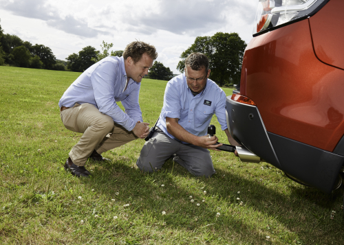 LAND ROVER AND THE PRINCE’S COUNTRYSIDE FUND HELP YOUNG FARMERS SOW SEEDS FOR SUCCESS WITH VEHICLE BURSARY
