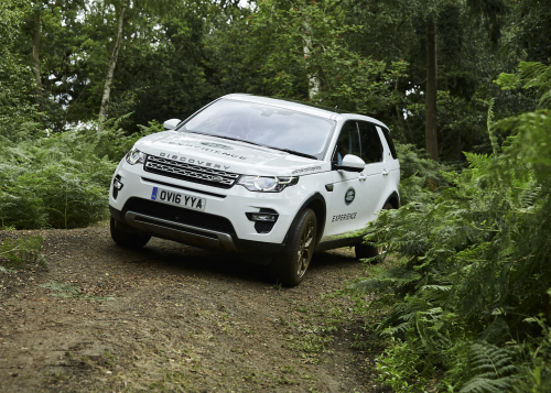 LAND ROVER AND THE PRINCE’S COUNTRYSIDE FUND HELP YOUNG FARMERS SOW SEEDS FOR SUCCESS WITH VEHICLE BURSARY