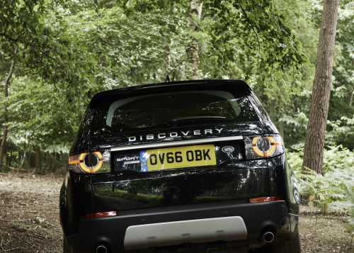 LAND ROVER AND THE PRINCE’S COUNTRYSIDE FUND HELP YOUNG FARMERS SOW SEEDS FOR SUCCESS WITH VEHICLE BURSARY