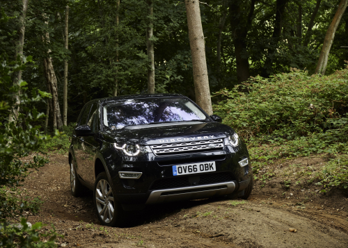 LAND ROVER AND THE PRINCE’S COUNTRYSIDE FUND HELP YOUNG FARMERS SOW SEEDS FOR SUCCESS WITH VEHICLE BURSARY