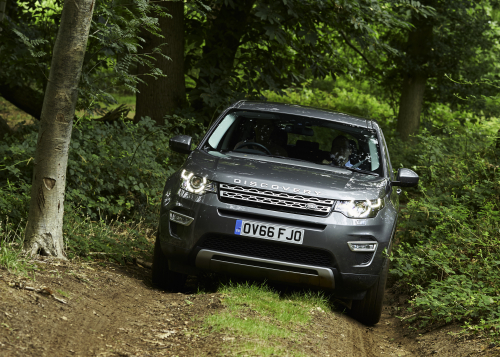 LAND ROVER AND THE PRINCE’S COUNTRYSIDE FUND HELP YOUNG FARMERS SOW SEEDS FOR SUCCESS WITH VEHICLE BURSARY