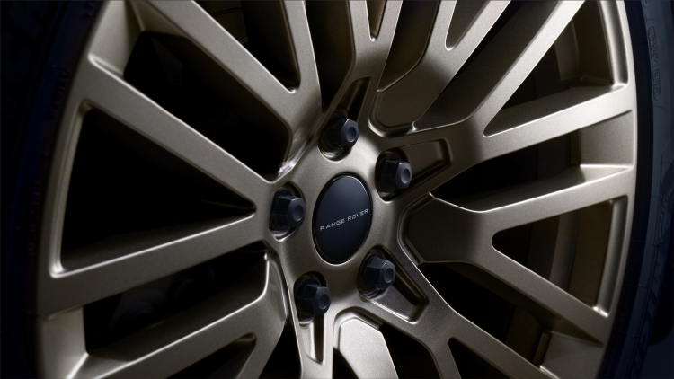SV BESPOKE FÜR DEN RANGE ROVER SPORT: DER ULTIMATIV PERSONALISIERTE LUXUS-PERFORMANCE-SUV