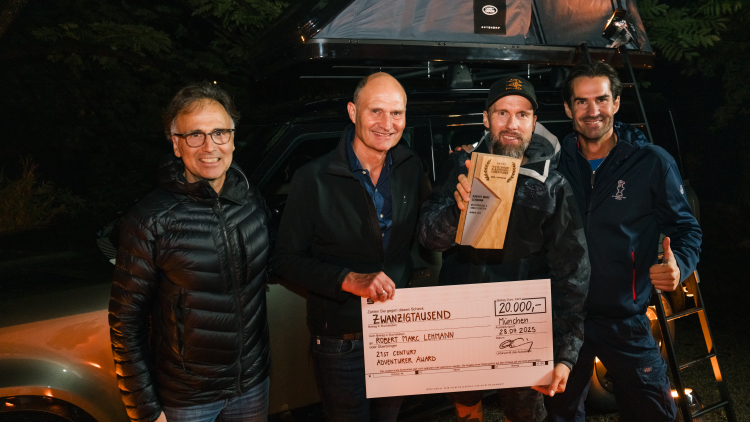 DEFENDER UND EUROPEAN OUTDOOR FILM TOUR 21ST CENTURY ADVENTURER AWARD 2025 GEHT AN MEERESSCHÜTZER UND EXTREMABENTEURER ROBERT MARC LEHMANN 