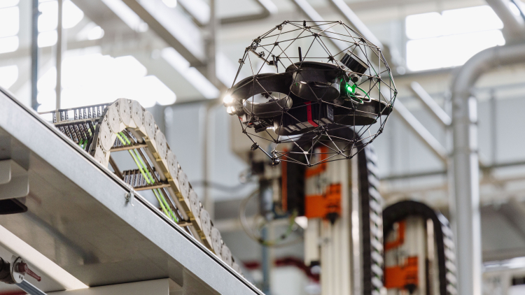 JLR STEIGERT WERKSSICHERHEIT UND BETRIEBLICHE EFFIZIENZ MIT DROHNENGESTÜTZTEM INSPEKTIONS-PILOTPROJEKT