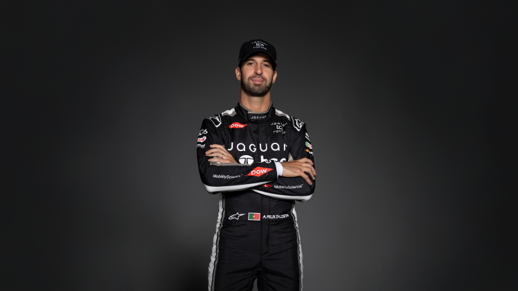 NEUE FÜHRUNG, NEUE FAHRER, NEUES DESIGN: JAGUAR TCS RACING PRÄSENTIERT FAHRZEUG DESIGN FÜR 2025/26 UND LEITET EINE NEUE ÄRA EIN