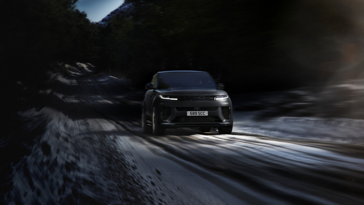 Range Rover Sport SV Ultimate Edition - Obsidian Black Satin