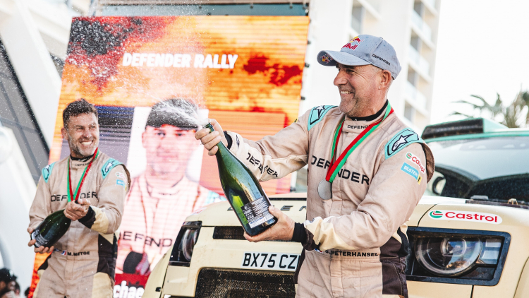 DEFENDER RALLY COMPLETE THE BP ULTIMATE RALLY-RAID PORTUGAL AT TOP OF THE CLASS