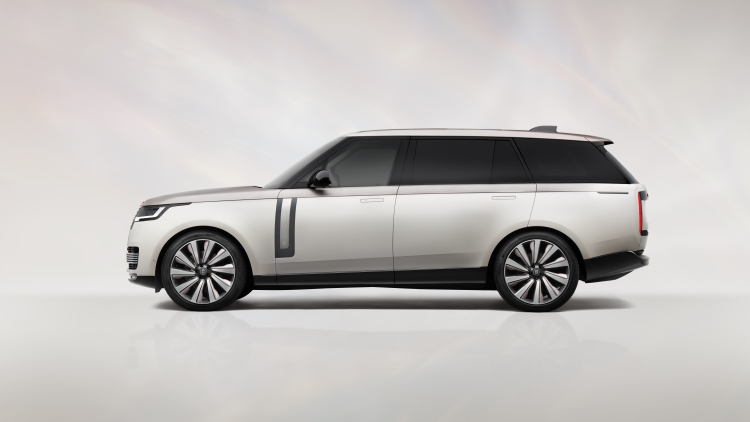 RANGE ROVER PEARL OF TAY