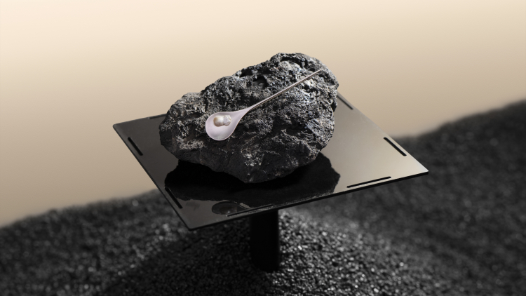 TAY RIVER PEARL KILT PIN