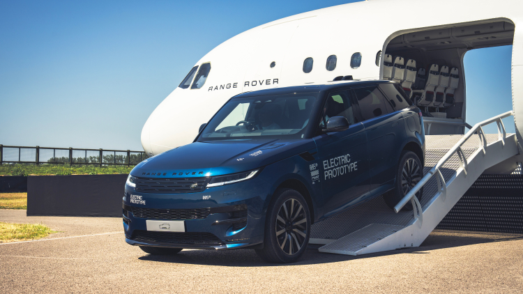 INTRODUCING RANGE ROVER SPORT ELECTRIC